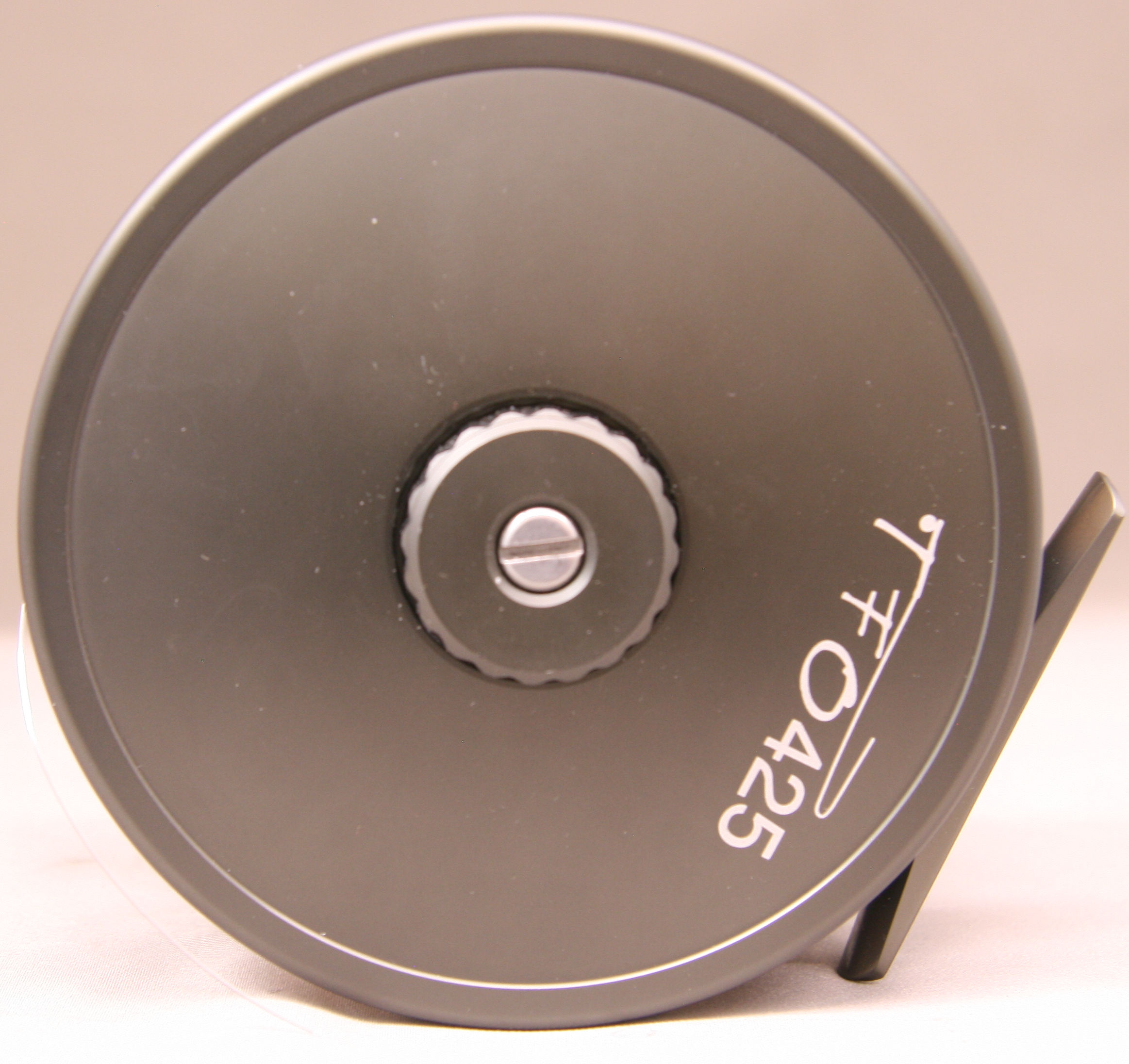 TFO 425 fly reel and spool Preview